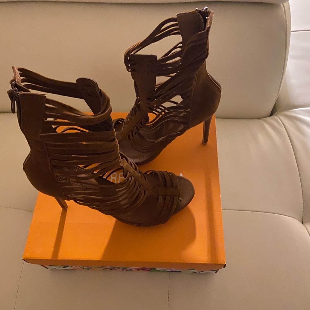 BROWN suede 4 1/2 inch High heel Hercules sandals